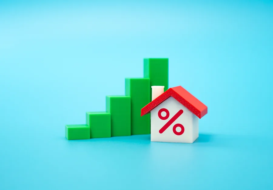 Mortgage rate forecast mid-year 2026: what buyers and refinancers should expect