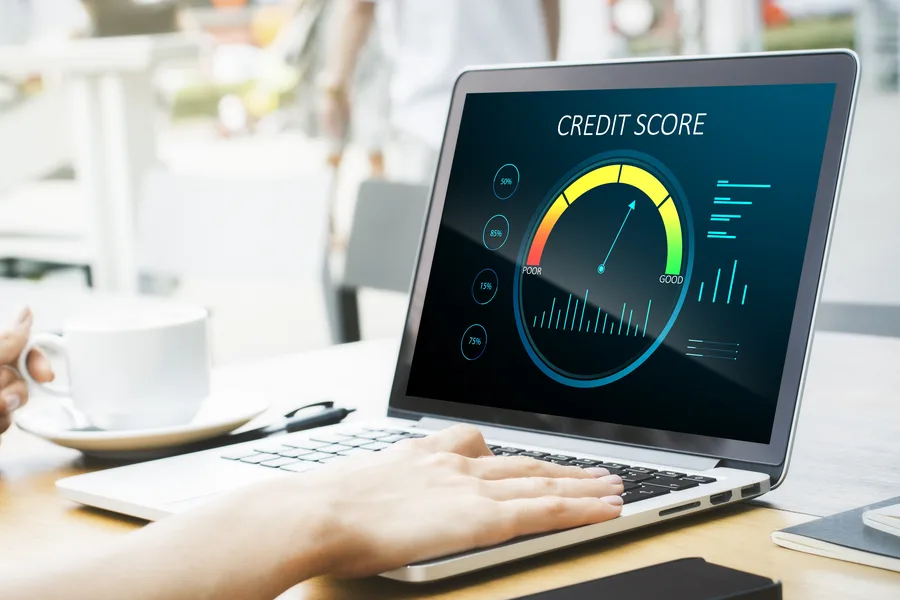 Homebuyer with 600 credit score reviewing mortgage approval options in Florida