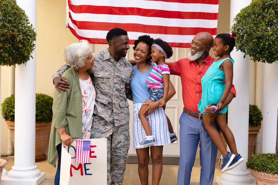 Military family in Florida using VA loan benefits to buy their home